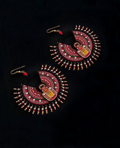 CHAMUNDI THEYYAM LOOP EARRING PEARL (MEDIUM)